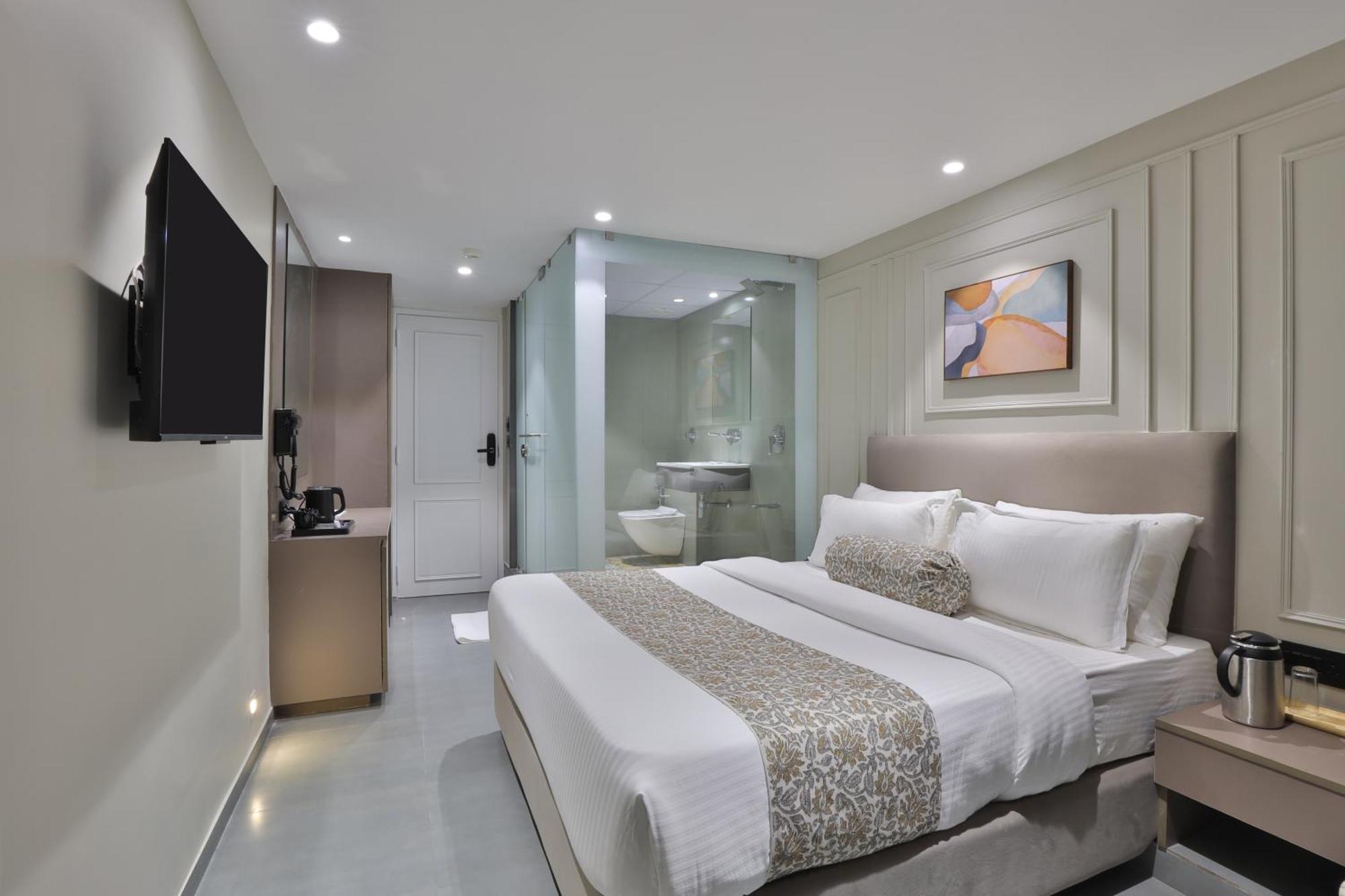 Hotel The Grand Suites 阿穆达巴 外观 照片