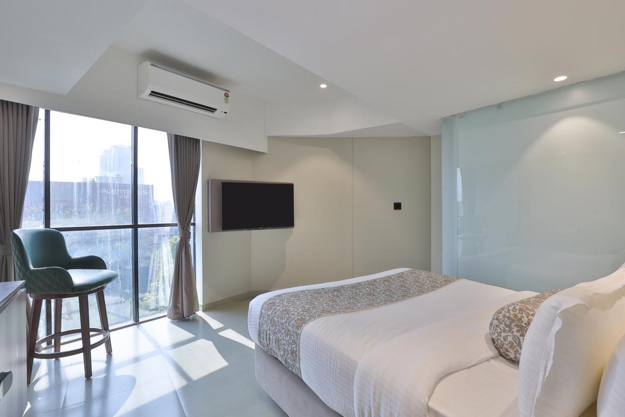 Hotel The Grand Suites 阿穆达巴 外观 照片